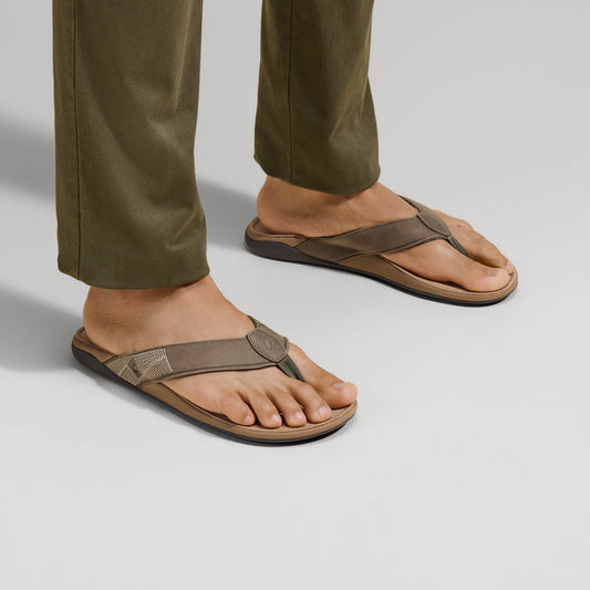 Hunter / Golden Sand