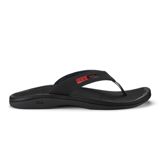 Black thong sandal with curved footbed and red HLA brand label on toe strap.